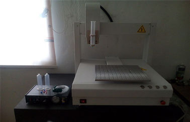 Benchtop 3 एक्सिस यूनिवर्सल सिलिकॉन गोंद वितरण रोबोट मशीन
