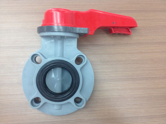 यूपीवीसी / पीवीसी प्लास्टिक तितली वाल्व वेफर कनेक्शन 1 &quot;~ 24&quot; वायवीय Actuator दीन / एएनएसआई / जिस