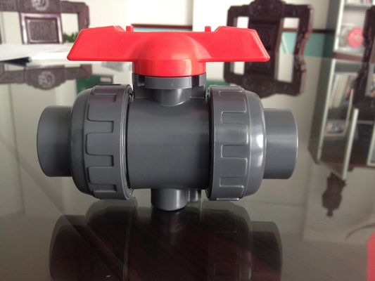CPVC निकला हुआ किनारा गेंद वाल्व संभाल लीवर 1-1 / 4 &quot;(D40mm) ~ 5&quot; (D140mm) प्लास्टिक गेंद वाल्व